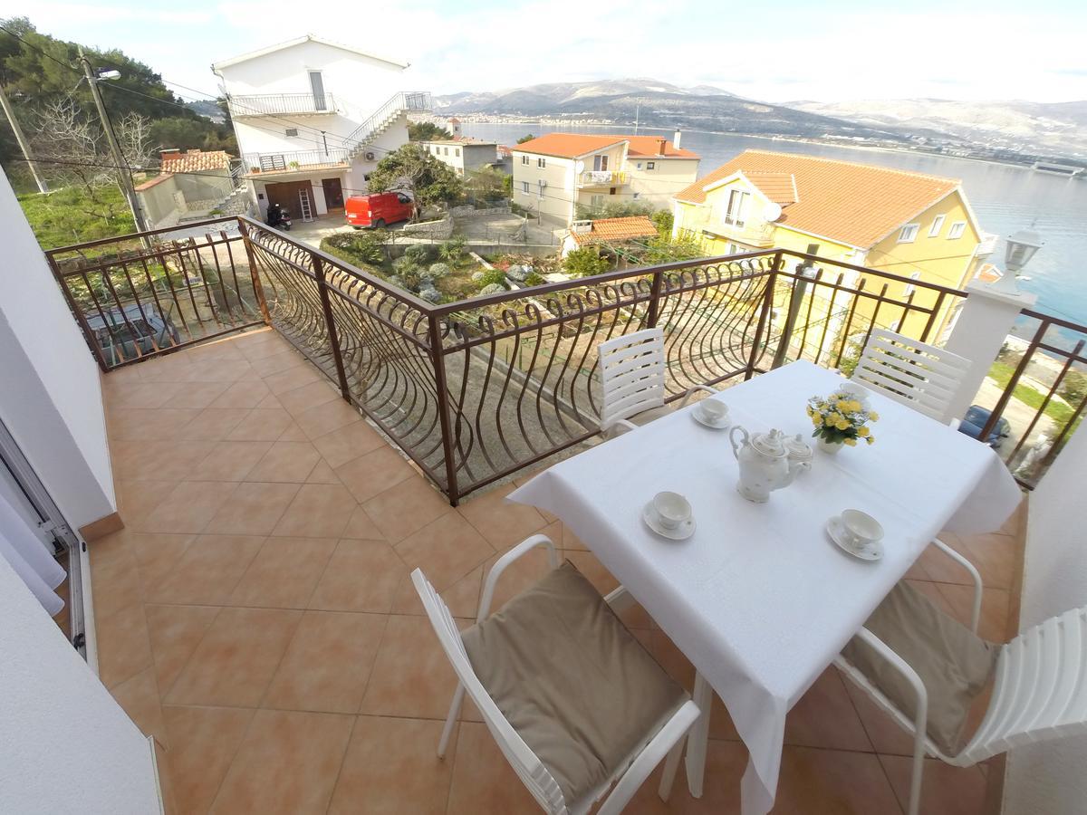 Apartments Ljiljana Trogir Exteriör bild