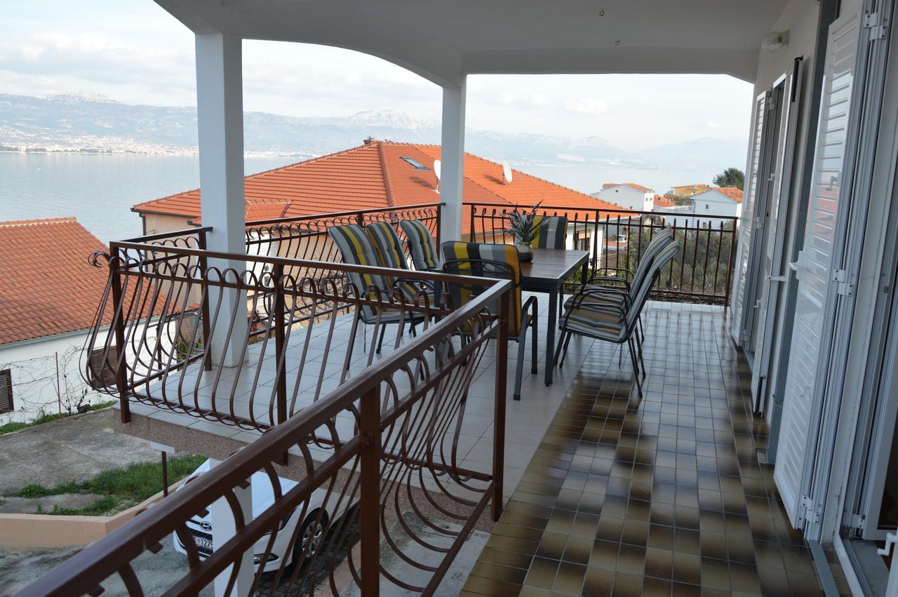 Apartments Ljiljana Trogir Exteriör bild